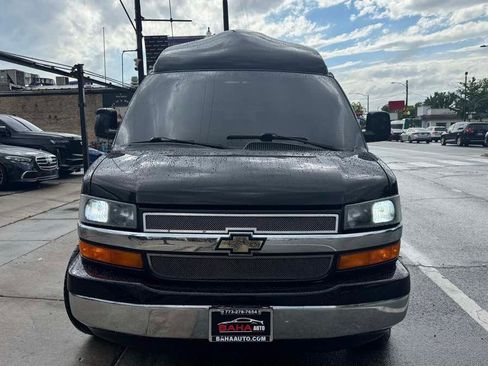 Used 2014 Chevrolet Express 2500 Extended RWD image 8