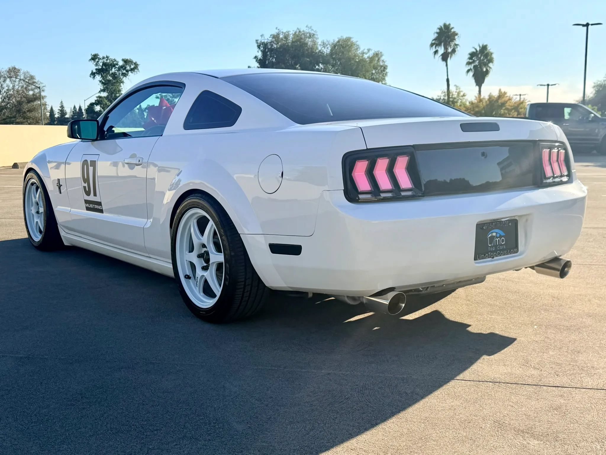 Used 2007 Ford Mustang Premium RWD image 25