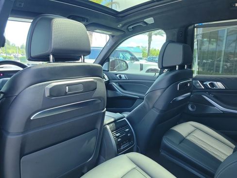 Used 2024 BMW ALPINA XB7 AWD/4WD image 17