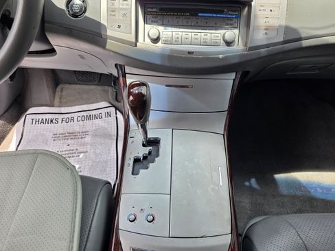 Used 2010 Toyota Avalon Limited FWD image 20