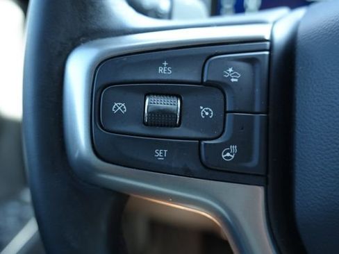 Used 2024 Chevrolet Silverado 1500 LT Trail Boss w/ Convenience Package II AWD/4WD image 19