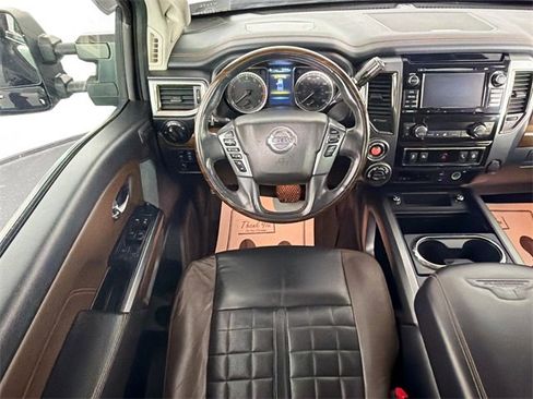 Used 2017 Nissan Titan PRO-4X image 21