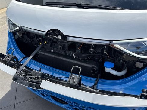 New 2025 Volkswagen ID. Buzz Pro S Plus image 13