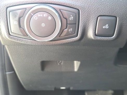 Used 2021 Ford Ranger Lariat w/ Tremor Off-Road Package image 29