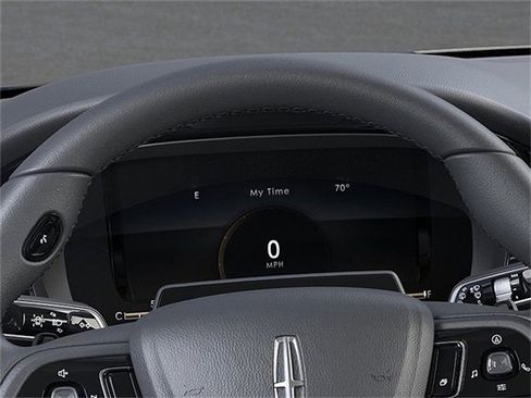 New 2026 Lincoln Corsair Reserve w/ Jet Appearance Package AWD/4WD image 13