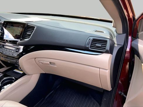 Used 2021 Honda Pilot Elite image 17