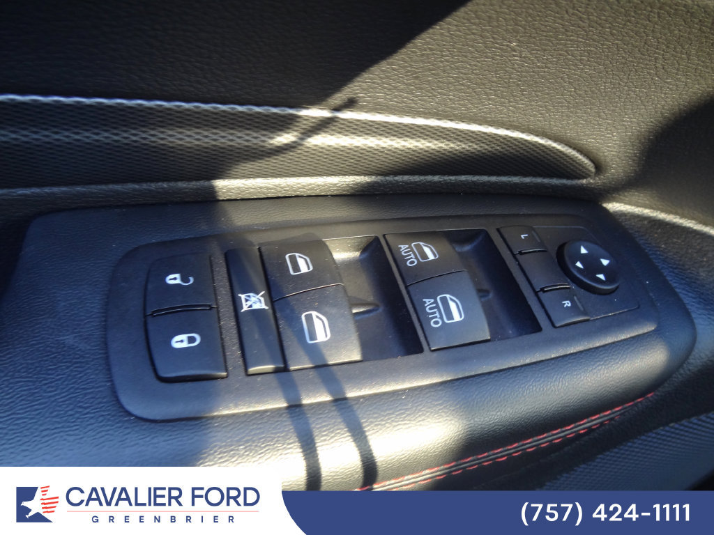 Used 2025 Dodge Durango GT AWD/4WD image 10