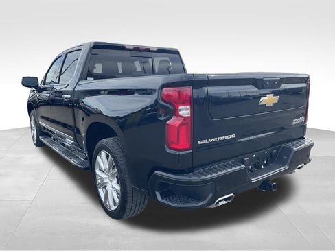 Used 2024 Chevrolet Silverado 1500 High Country w/ High Country Premium Package image 16