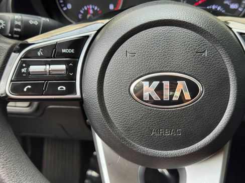 Used 2021 Kia Forte LXS FWD image 19