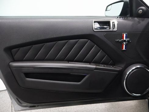 Used 2011 Ford Mustang Premium w/ Security Pkg image 12