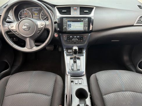 Used 2018 Nissan Sentra SR w/ Technology Package FWD image 14