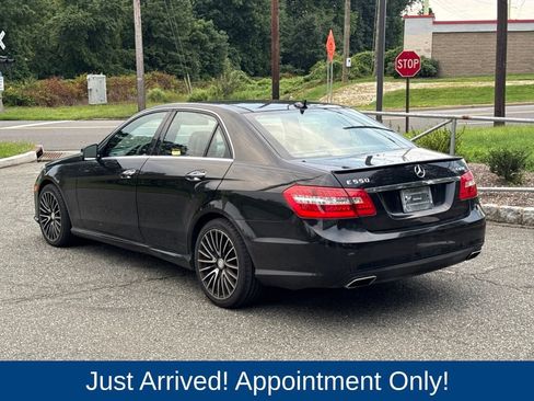 Used 2011 Mercedes-Benz E 550 4MATIC Sedan image 5