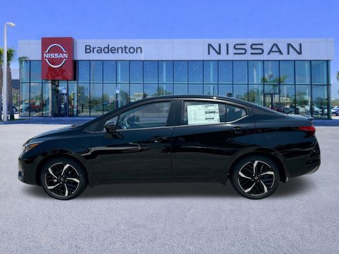 New 2025 Nissan Versa SR image 3