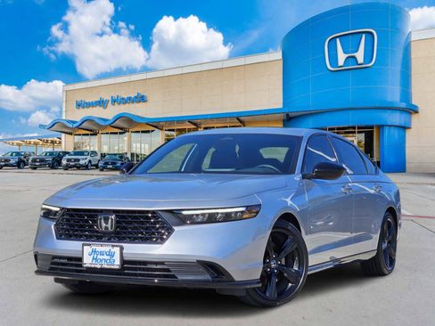 Used 2025 Honda Accord Sport image 1