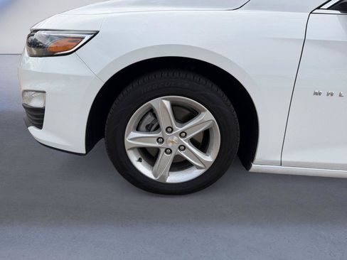 Used 2024 Chevrolet Malibu LT FWD image 18