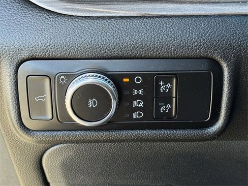 Used 2023 Ford Explorer Limited w/ Limited Technology Package image 23