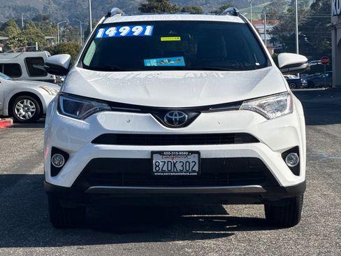 Used 2018 Toyota RAV4 XLE image 10