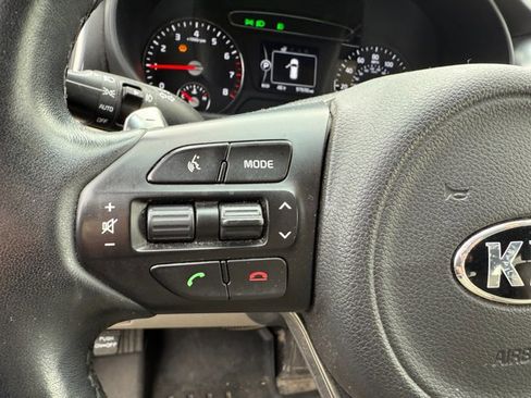 Used 2017 Kia Sorento EX image 20
