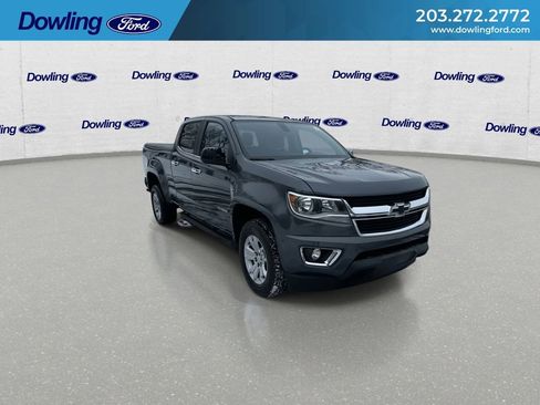 Used 2017 Chevrolet Colorado LT w/ LT Convenience Package image 5