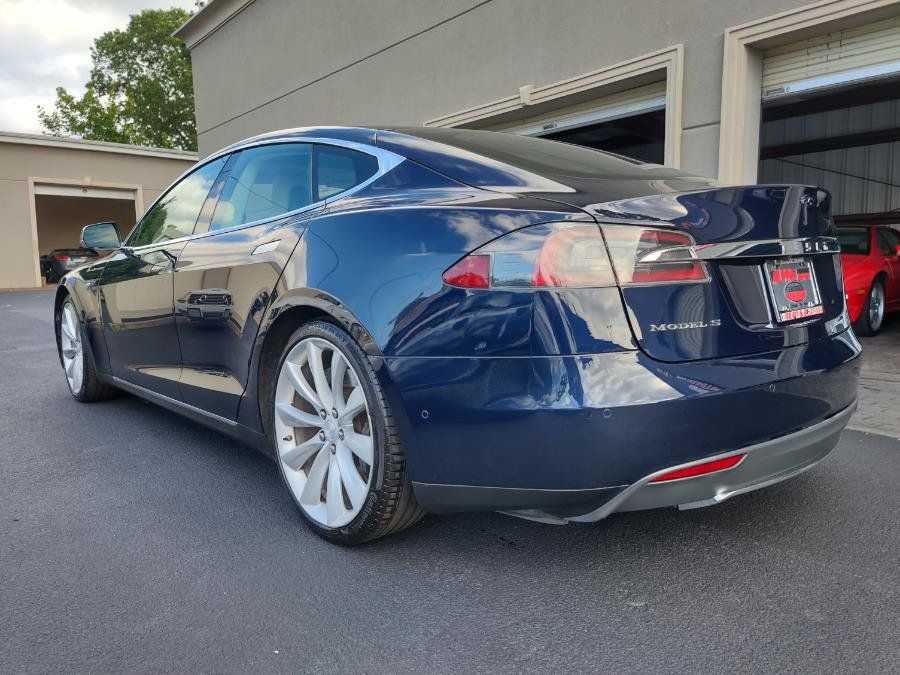 Used 2014 Tesla Model S 85 RWD image 6