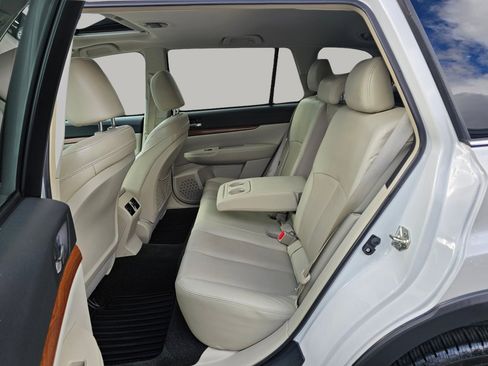 Used 2014 Subaru Outback 2.5i Limited image 23