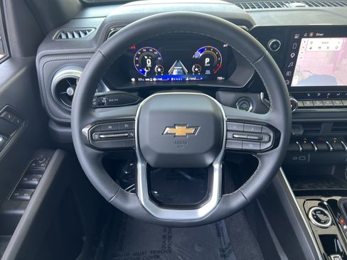 Used 2026 Chevrolet Colorado LT AWD/4WD image 23