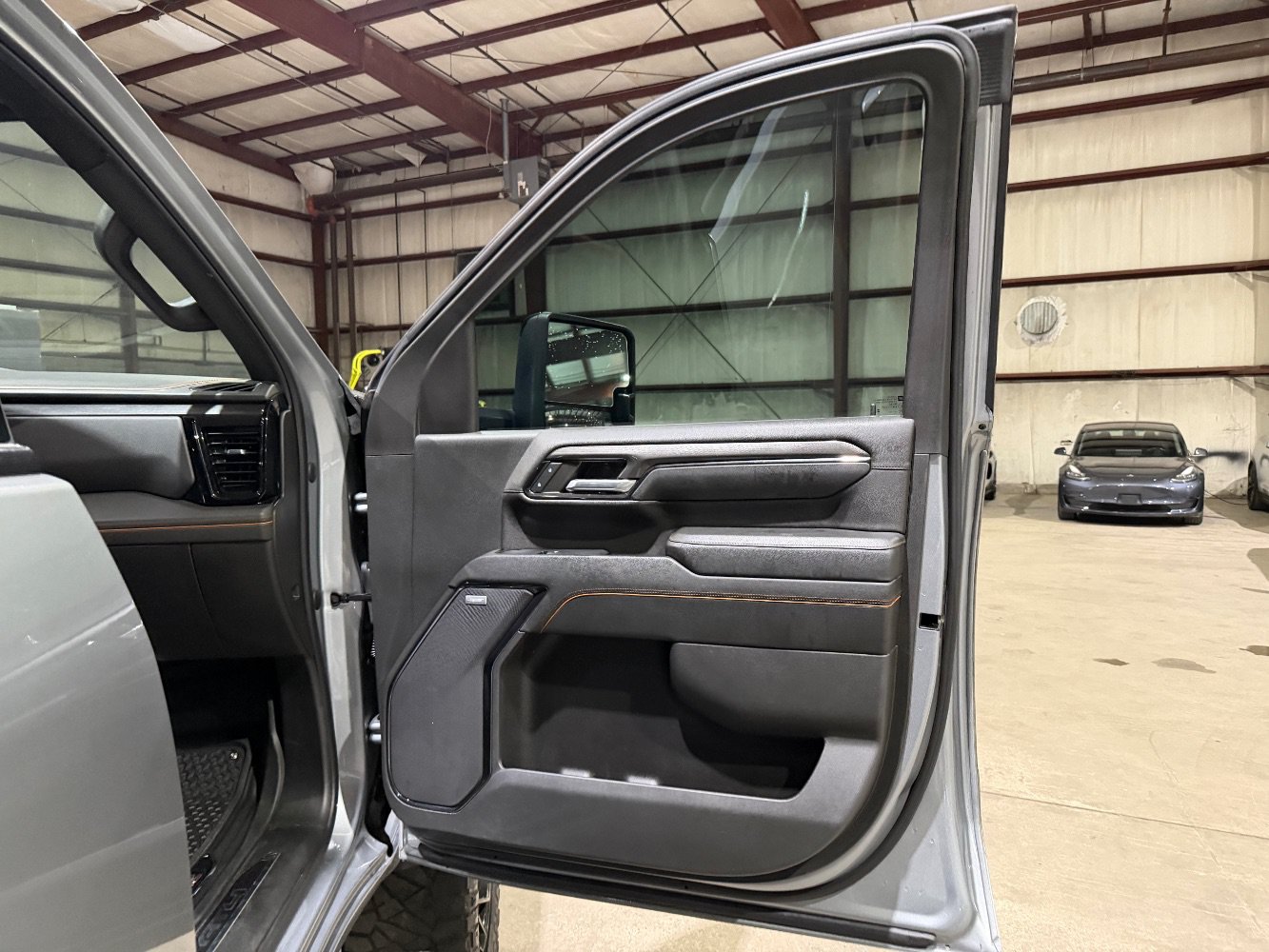 Used 2024 GMC Sierra 2500 AT4 w/ AT4 Preferred Package AWD/4WD image 24