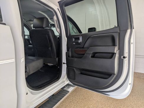 Used 2016 GMC Sierra 2500 SLT w/ Driver Alert Package AWD/4WD image 14