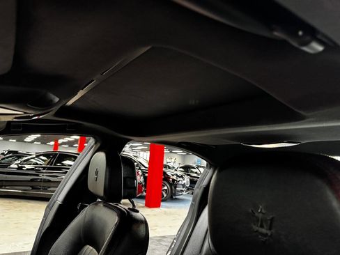 Used 2021 Maserati Ghibli S image 34