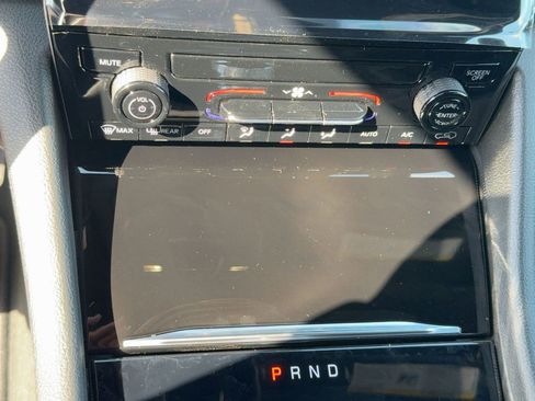 New 2025 Jeep Grand Cherokee Laredo X image 25