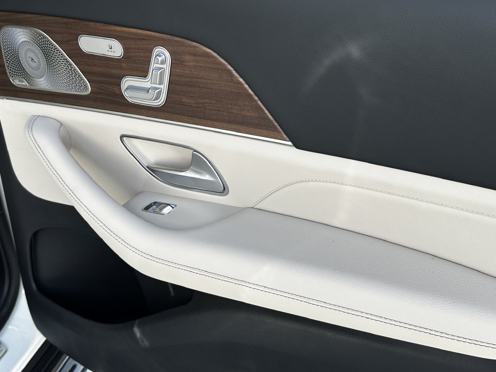 New 2026 Mercedes-Benz GLS 450 4MATIC image 19