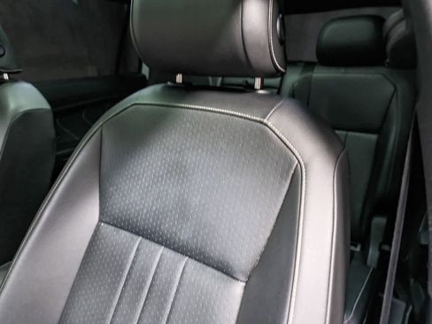 Used 2022 Volkswagen Tiguan SE R-Line FWD image 26