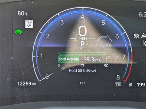 Used 2025 Toyota Camry SE w/ Multimedia Upgrade Package FWD image 11