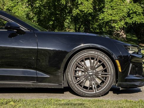 Used 2018 Chevrolet Camaro ZL1 w/ LPO, ZL1 Protection Package RWD image 11