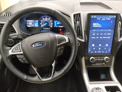 Used 2024 Ford Edge SEL image 22