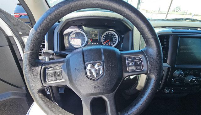 Used 2016 RAM 1500 Classic SLT w/ Trailer & Traction Group AWD/4WD image 8