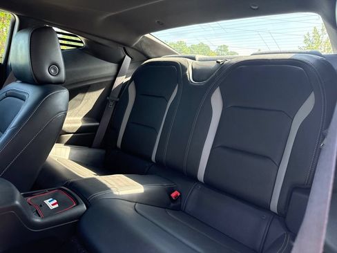 Used 2017 Chevrolet Camaro LT RWD image 20