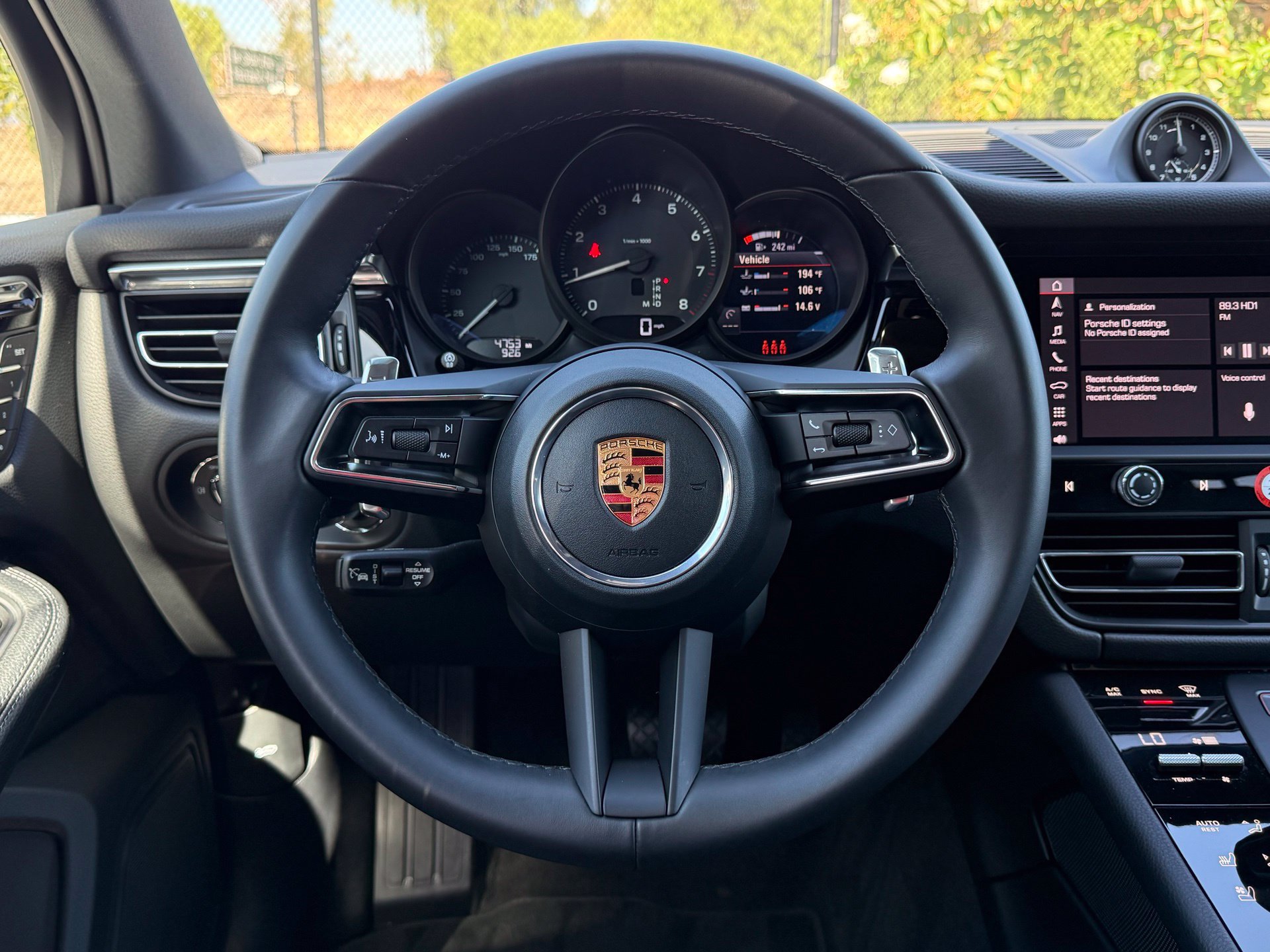 Used 2026 Porsche Macan AWD/4WD image 16