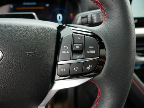 Used 2025 Ford Explorer ST-Line w/ Premium Package AWD/4WD image 29