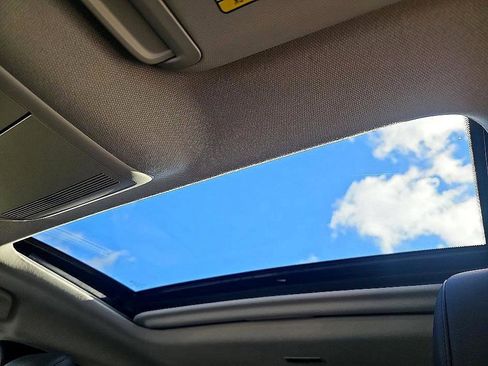 Used 2022 MAZDA CX-30 AWD 2.5 S w/ Premium Package image 30