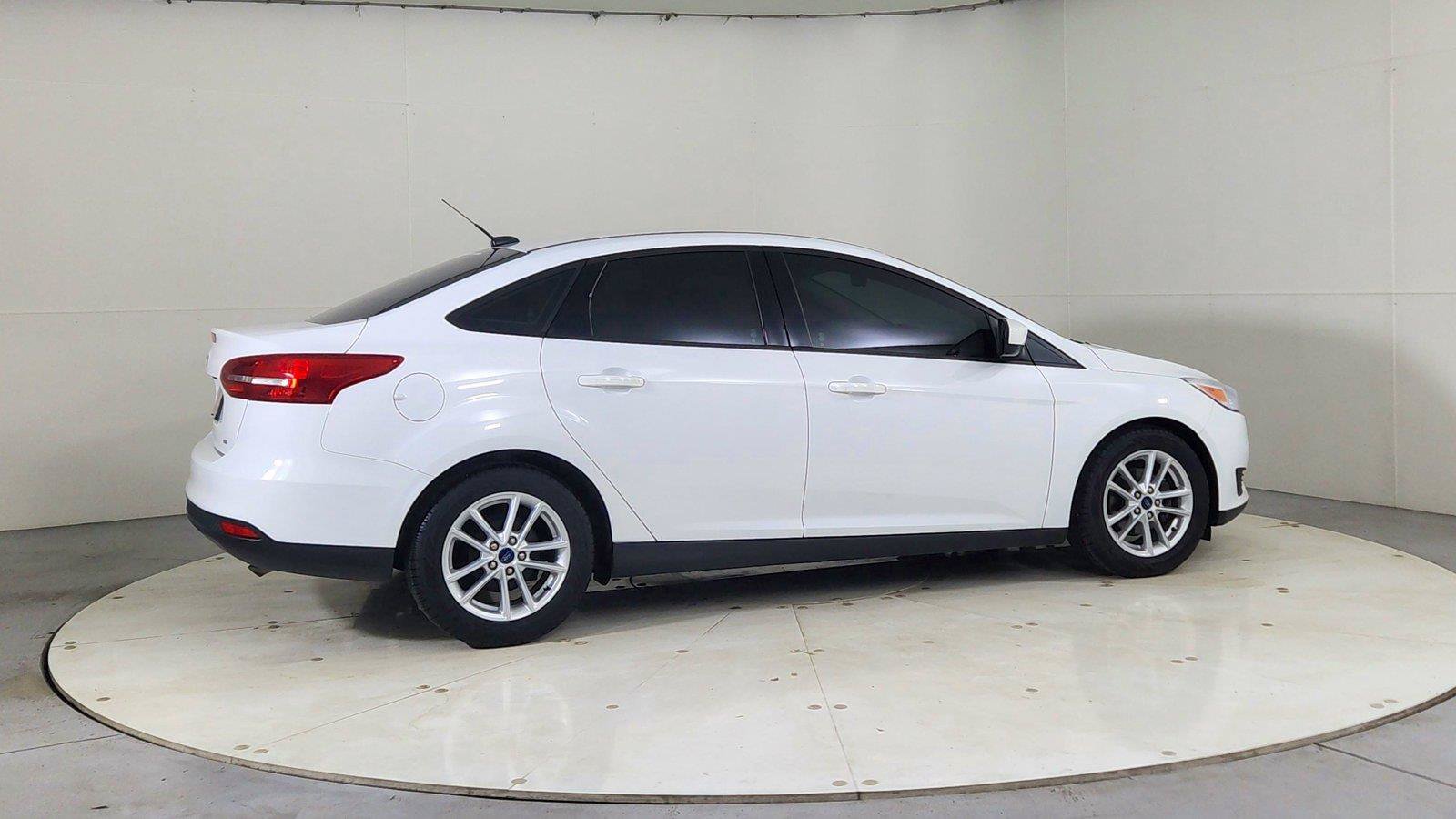 Used 2018 Ford Focus SE FWD image 7