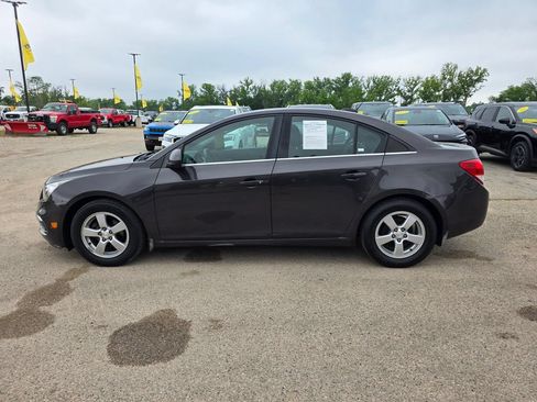 Used 2015 Chevrolet Cruze LT FWD image 4