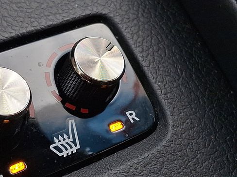 Used 2018 Toyota Avalon XLE Premium image 24