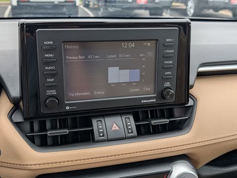 Certified 2021 Toyota RAV4 XLE Premium AWD/4WD image 22