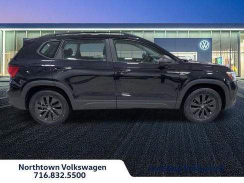 Certified 2022 Volkswagen Taos S image 2