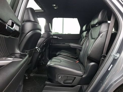 Used 2024 Hyundai Palisade AWD image 13