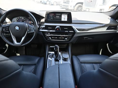 Used 2017 BMW 540i RWD image 7