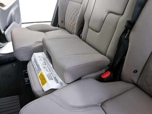 New 2026 Volvo XC90 T8 Plus w/ Protection Package AWD/4WD image 22