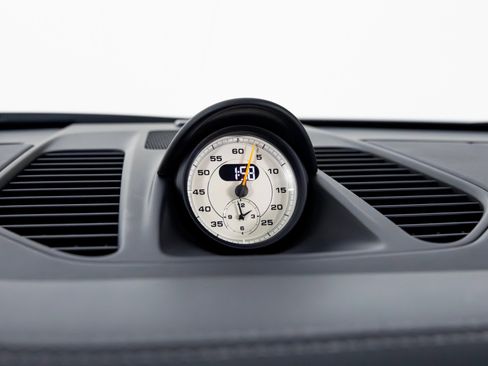 Used 2018 Porsche 911 GT2 RS image 27