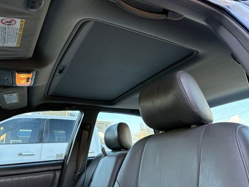 Used 2004 Toyota Avalon XLS FWD image 13